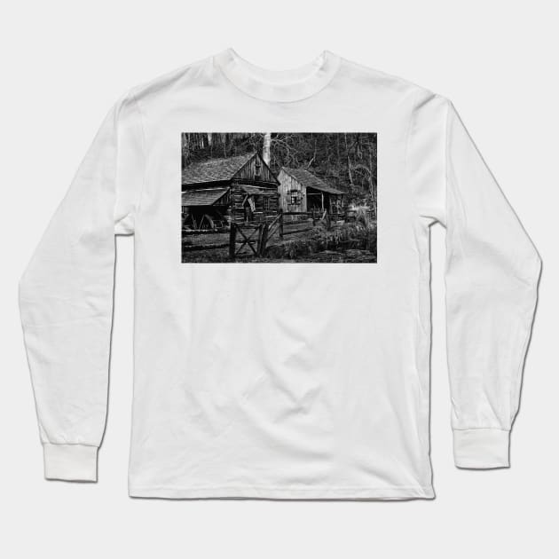 Country Living In Black And White Long Sleeve T-Shirt by JimDeFazioPhotography